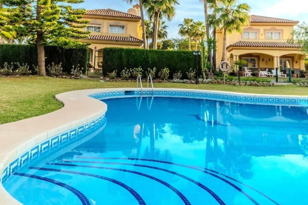 Cozy Villa In Marbella-Estepona